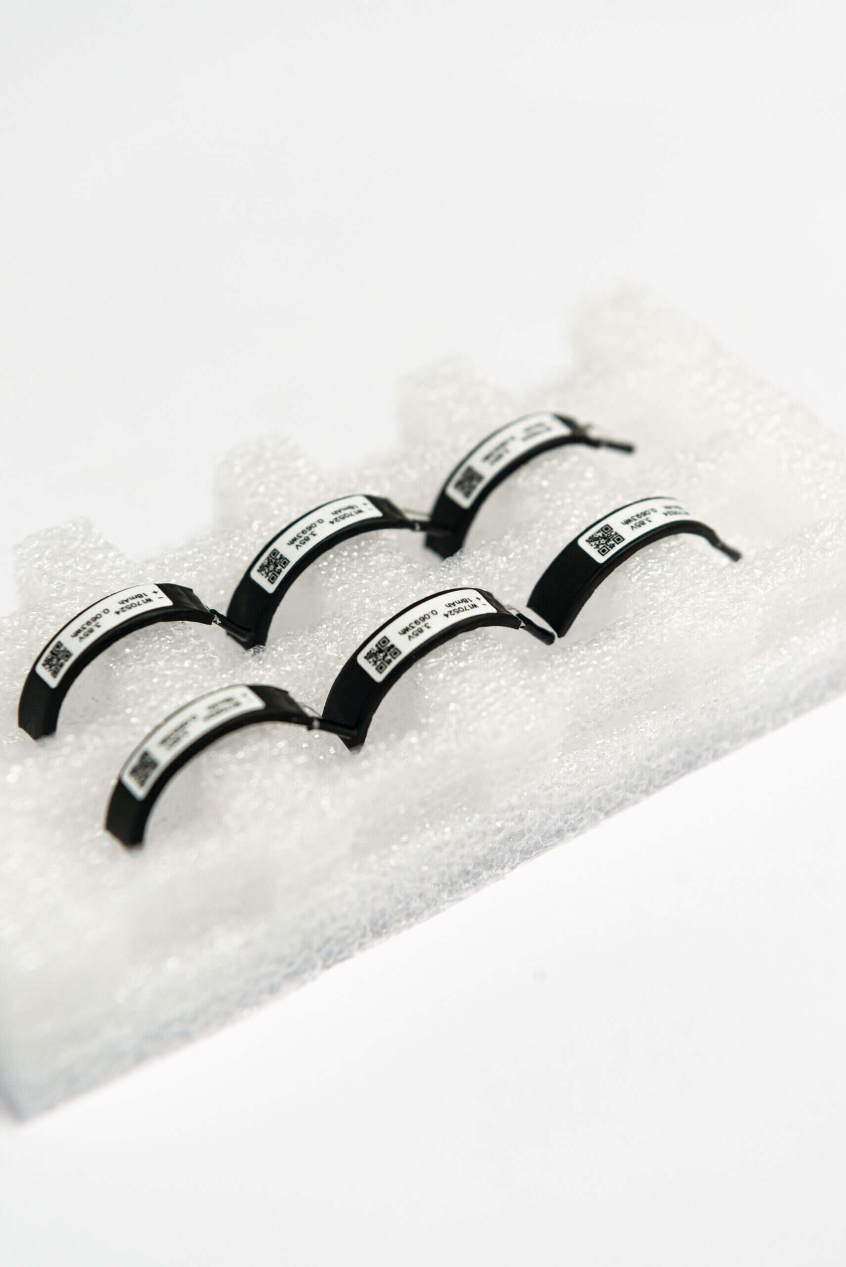 WES Curved Battery 18mAh 3.85V - Image 2